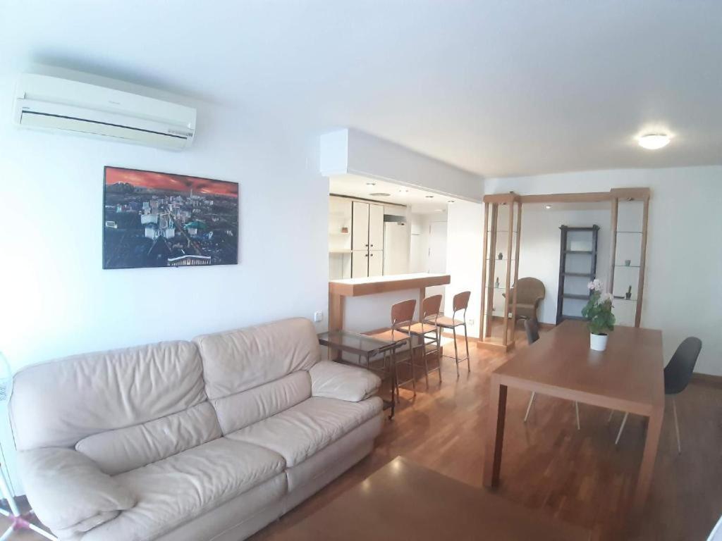 Plaza Puerta Nueva Apartman Murcia Kültér fotó