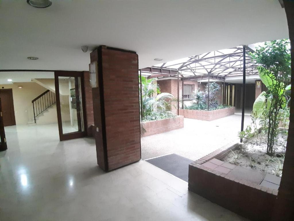 Plaza Puerta Nueva Apartman Murcia Kültér fotó